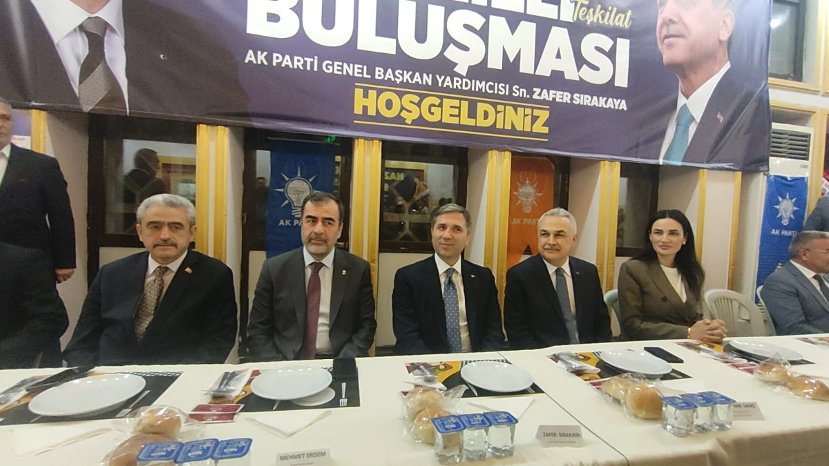 AK Parti “Nazilli Buluşması” Yemeğinde Bir Araya Geldi